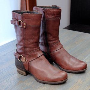 Merrell Stacked Heel Boots, Retro Western-Style, Chocolate Brown, Womens 8.5